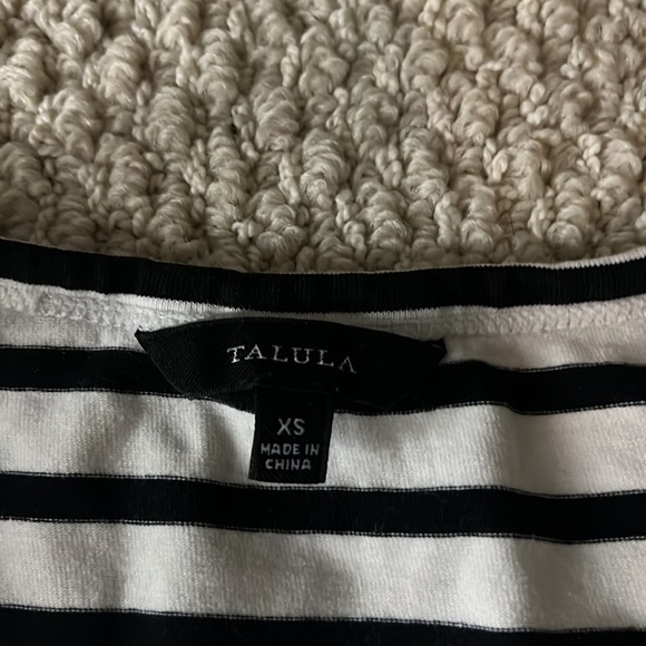 Xs stripped crop top. - Picture 3 of 3
